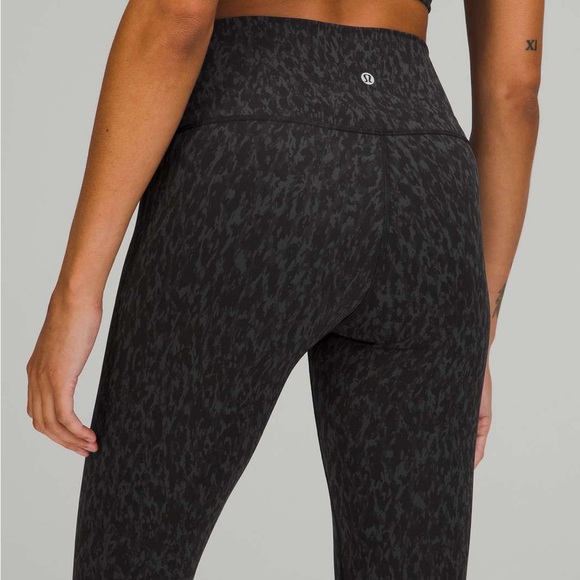 Lululemon Wunder Under High-Rise Crop 23" *Full-On Luxtreme - Picture 4 of 10